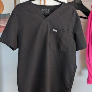 Figs Men's Black Leon Scrub Top, Medium